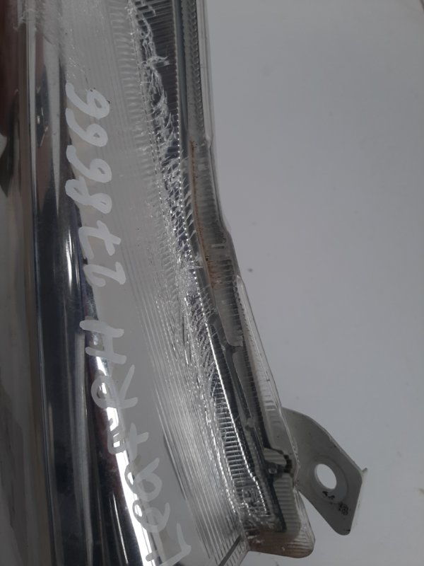 Указатель поворота передний правый LEAF 10-17