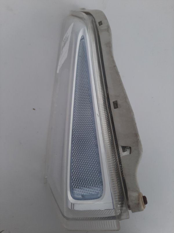 Указатель поворота передний левый LEAF 10-17