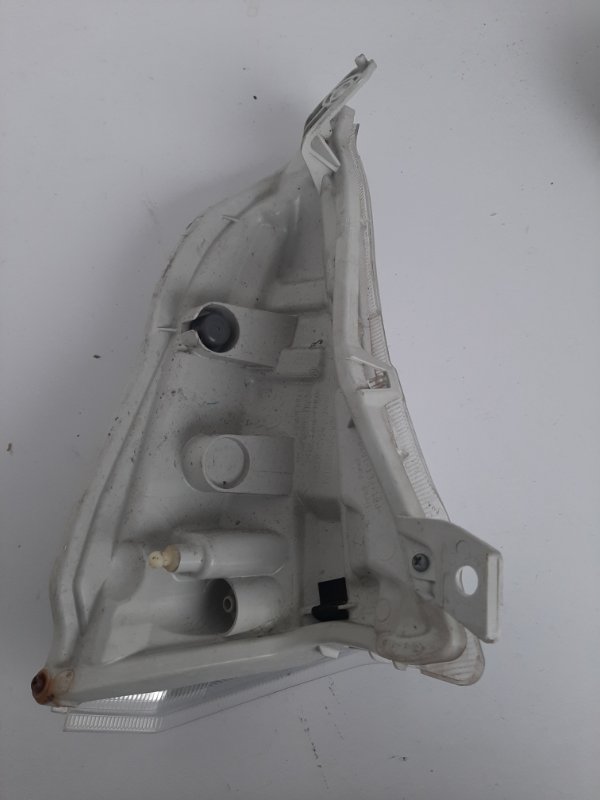 Указатель поворота передний левый NISSAN LEAF 10-17