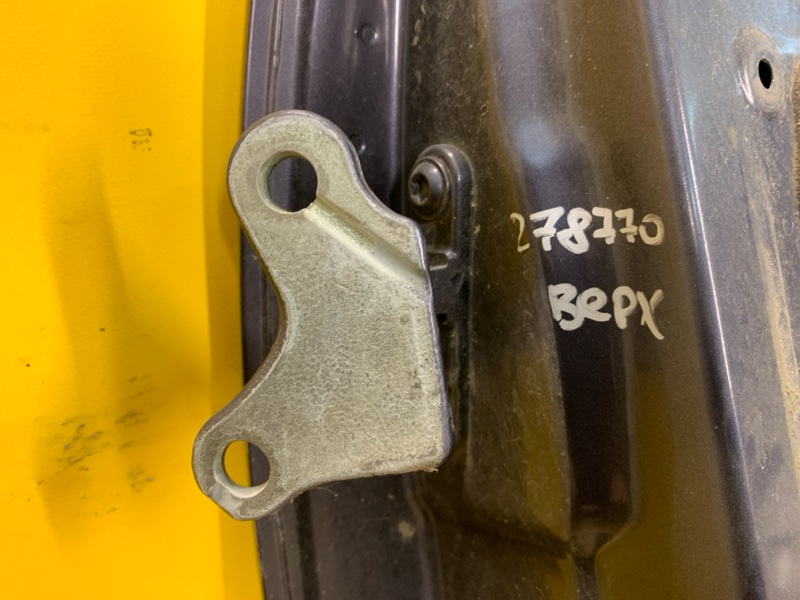 Петля двери верхняя задняя правая MITSUBISHI COLT (Z30) 02-12 MR959094 Б/У