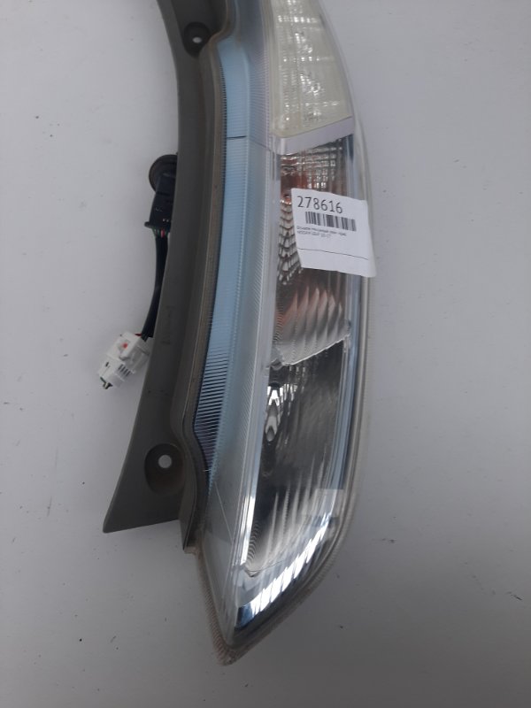 Фонарь наружный задний правый LEAF 10-17