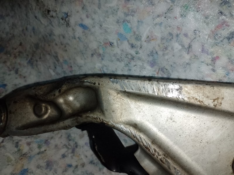 Рычаг передней подвески нижний правый NISSAN ALTIMA L32 07-12