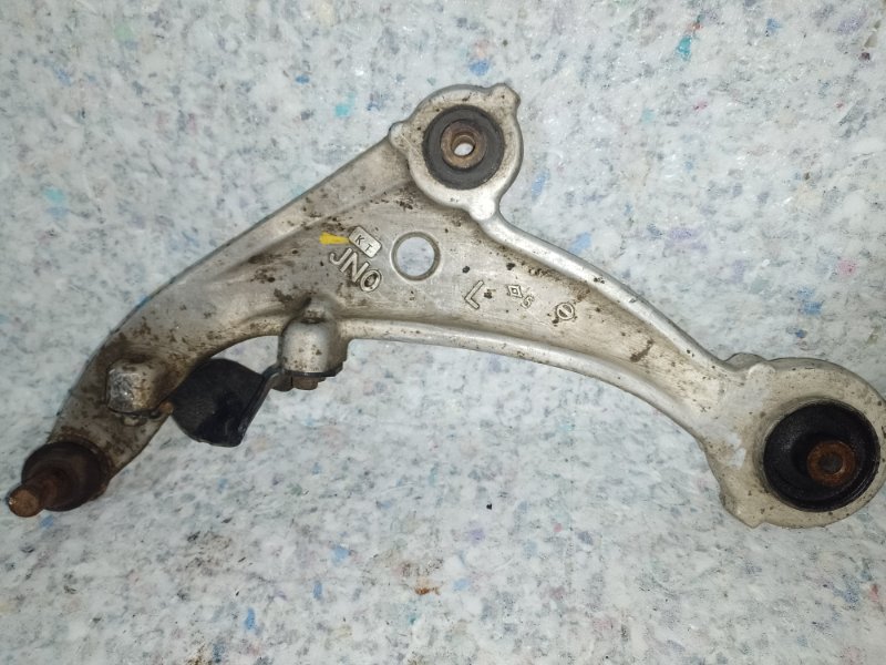 Рычаг передней подвески нижний левый NISSAN ALTIMA L32 07-12 54501-JA00B Б/У