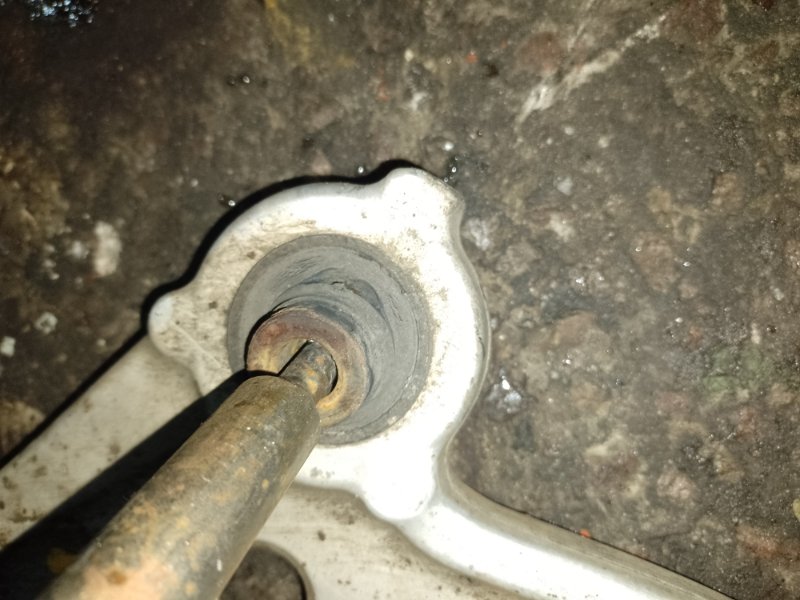 Рычаг передней подвески нижний левый ALTIMA L32 07-12