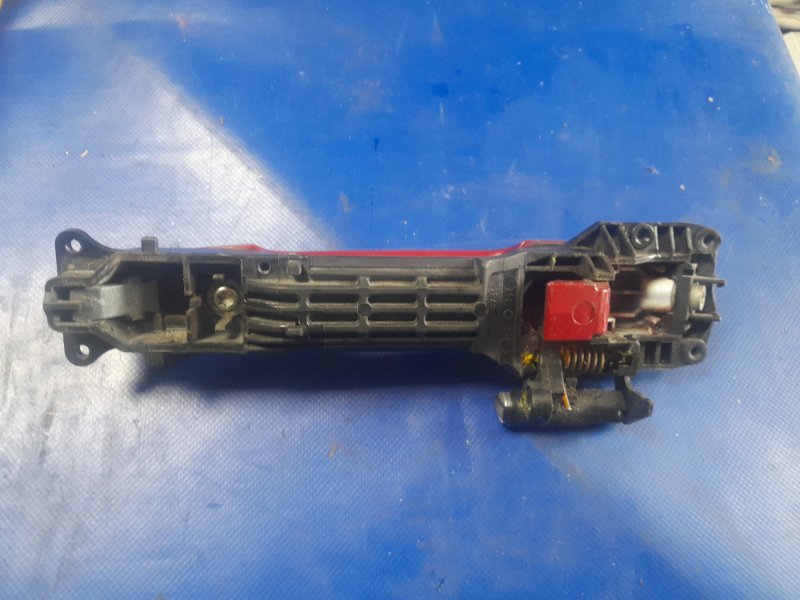 Ручка двери наружная передняя левая COROLLA 150 06-13