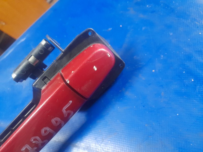 Ручка двери наружная передняя левая COROLLA 150 06-13