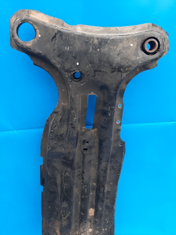 Балка задней подвески задняя CAMRY 40 06-11 Балка задней подвески задняя CAMRY 40 06-11