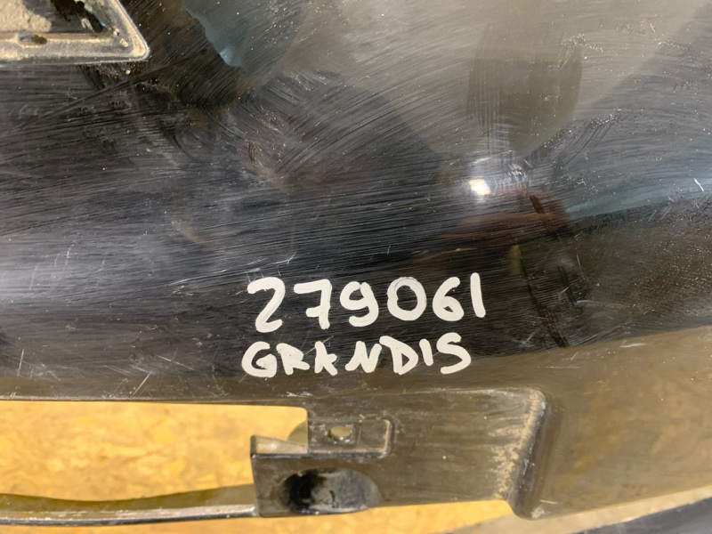 Бампер передний GRANDIS 03-11