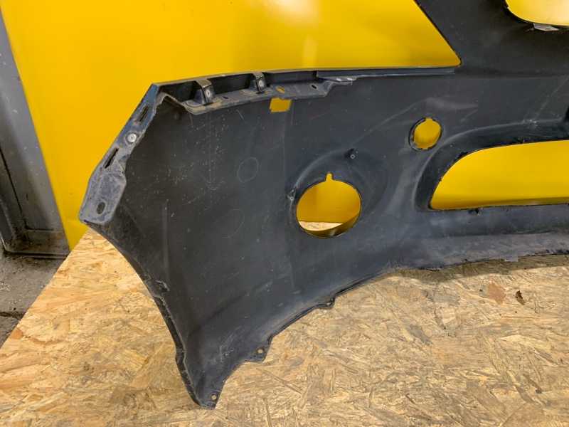 Бампер передний GRANDIS 03-11