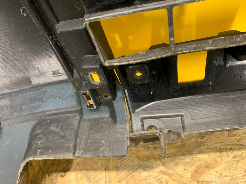 Бампер передний PAJERO 06-21