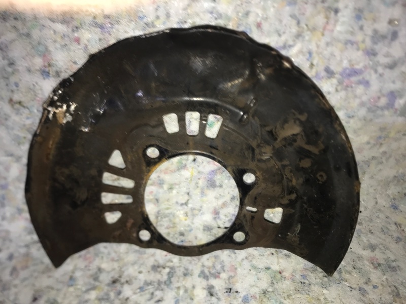 Защита тормозного диска передняя правая TOYOTA PRIUS - 30 09-17 47781-47030 Б/У