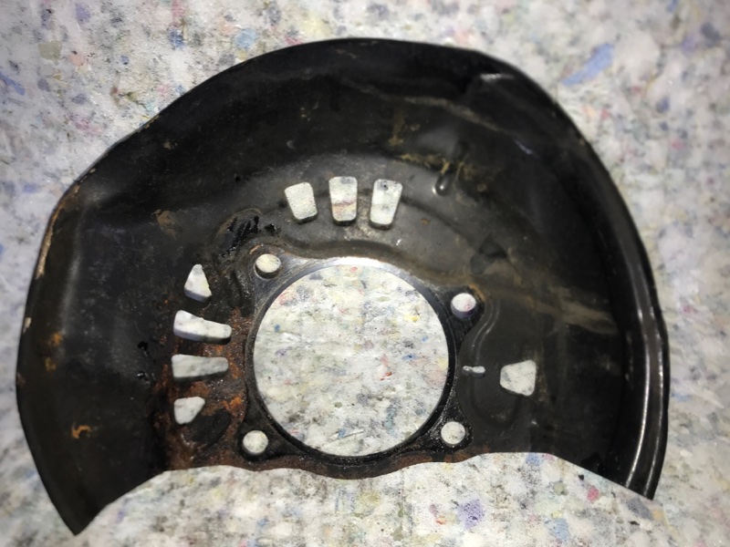 Защита тормозного диска передняя правая TOYOTA PRIUS - 30 09-17 47781-47030 Б/У