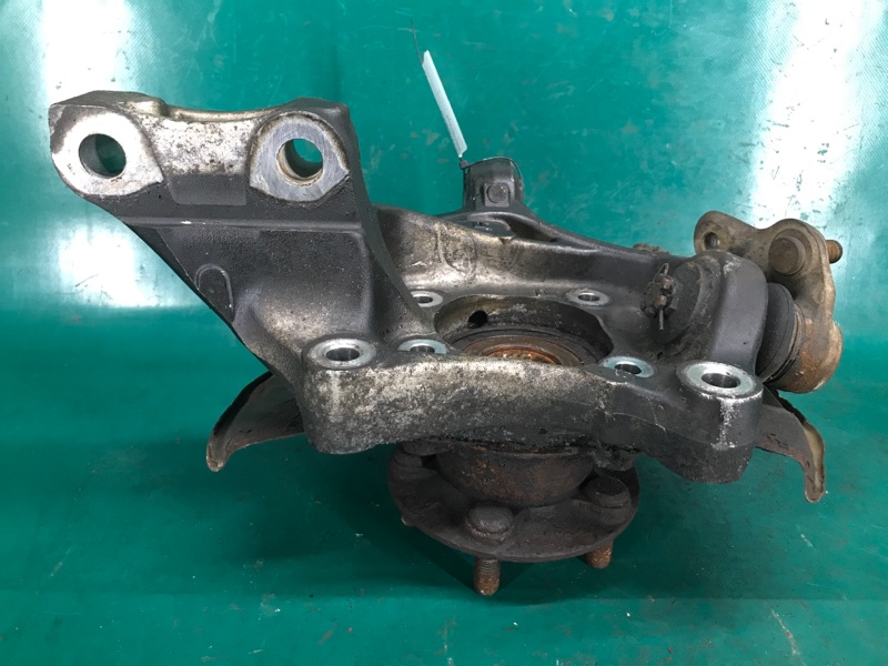 Кулак поворотный правый PRIUS - 30 09-17