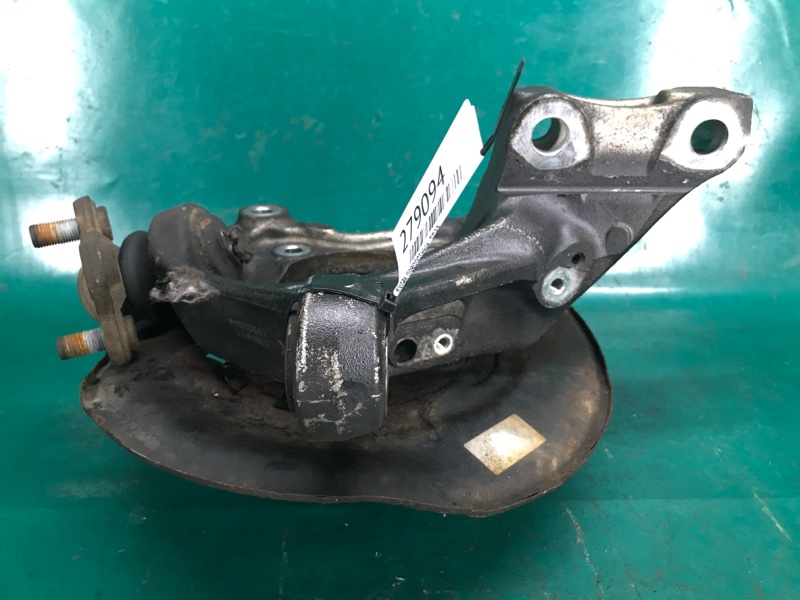 Кулак поворотный правый PRIUS - 30 09-17