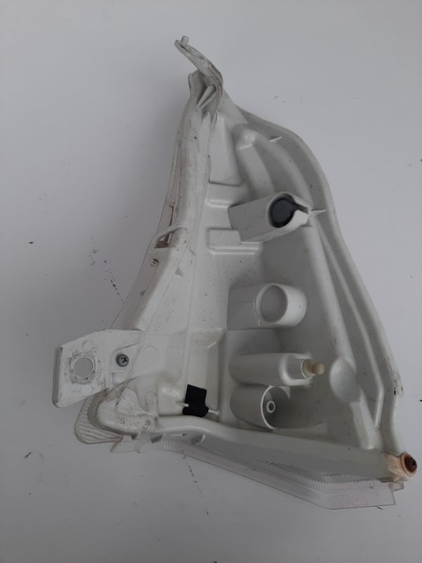 Указатель поворота передний правый NISSAN LEAF 10-17