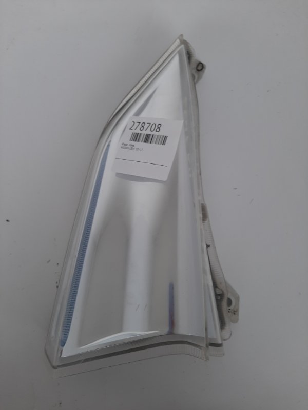 Указатель поворота передний правый NISSAN LEAF 10-17 26180-3NL0A Б/У