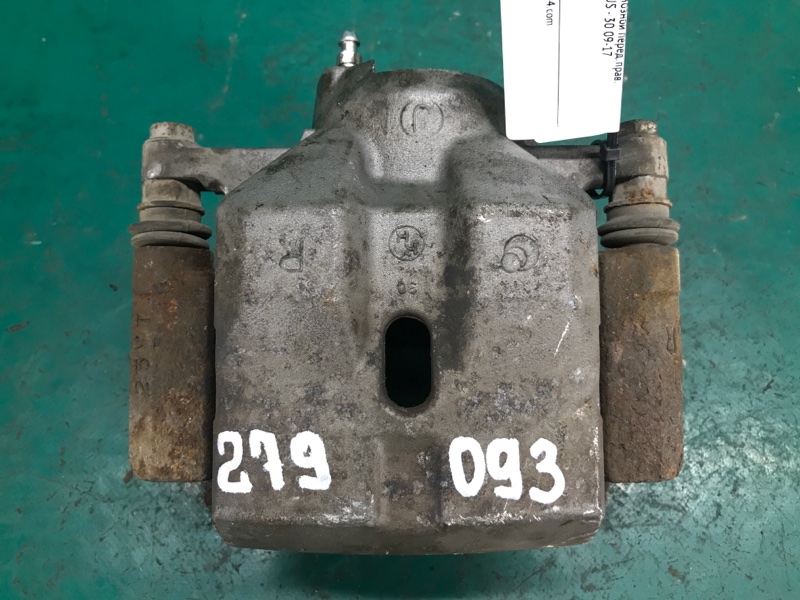Суппорт тормозной передний правый TOYOTA PRIUS - 30 09-17 4773047060 Б/У