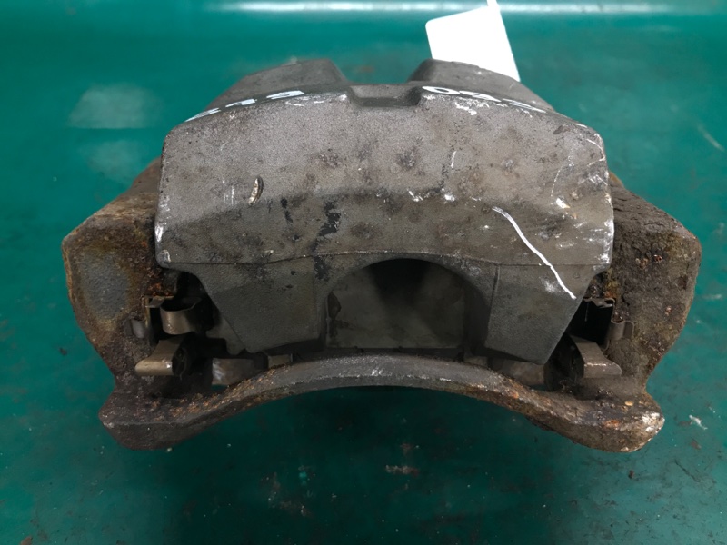 Суппорт тормозной передний правый PRIUS - 30 09-17