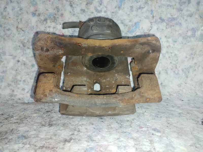 Суппорт тормозной передний левый PRIUS - 30 09-17