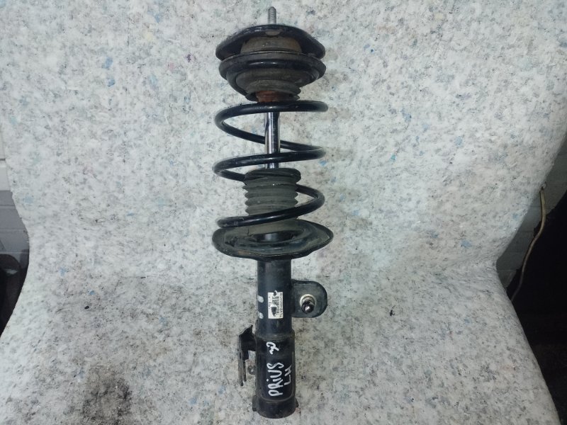 Запчасть амортизатор передний левый TOYOTA PRIUS - 30 09-17 48520-47180 Б/У Амортизатор передний левый TOYOTA PRIUS - 30 09-17 48520-47180 Б/У