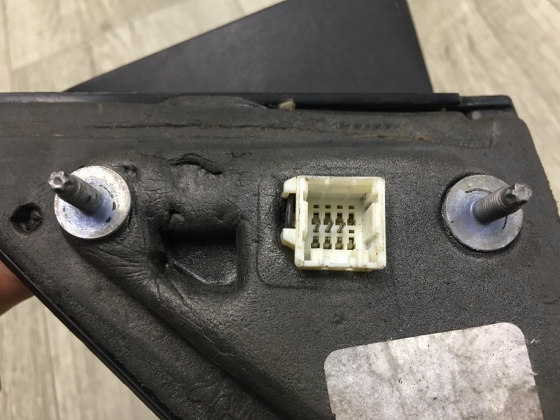 Зеркало правое AVENGER 07-14