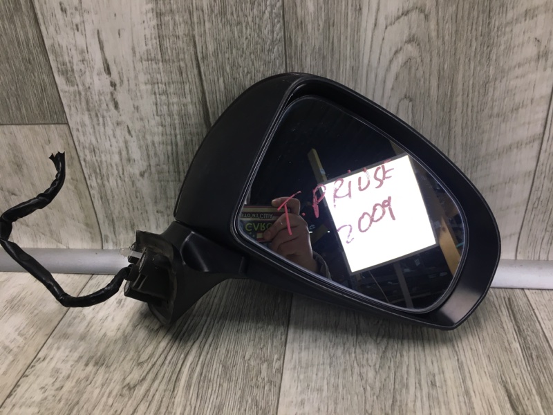 Зеркало правое TOYOTA PRIUS - 30 09-17 8791047320 Б/У