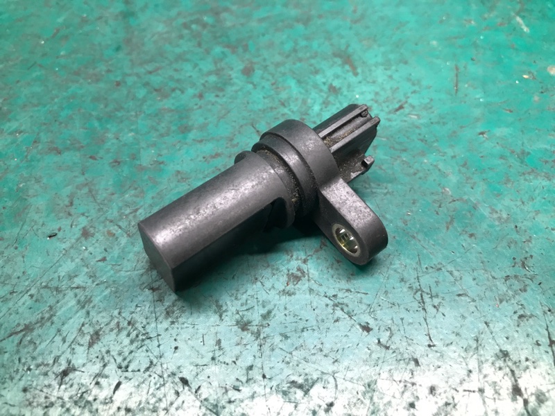 Датчик положения коленвала NISSAN MURANO Z50 02-07 23731-AL606 Б/У