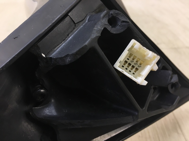 Зеркало левое SEBRING 06-10 JS Зеркало левое SEBRING 06-10 JS