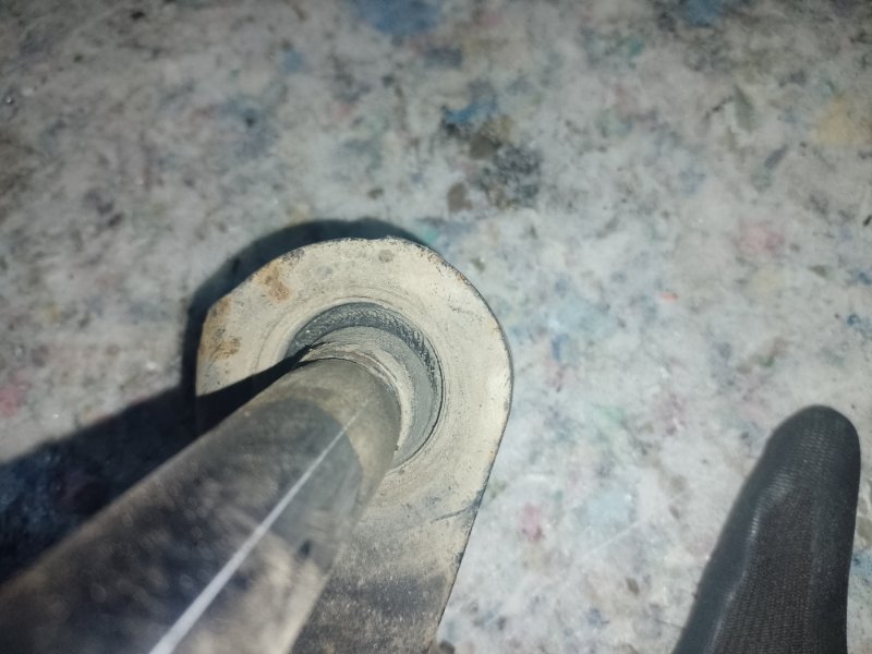 Рычаг задней подвески поперечный нижний MITSUBISHI OUTLANDER XL 05-13