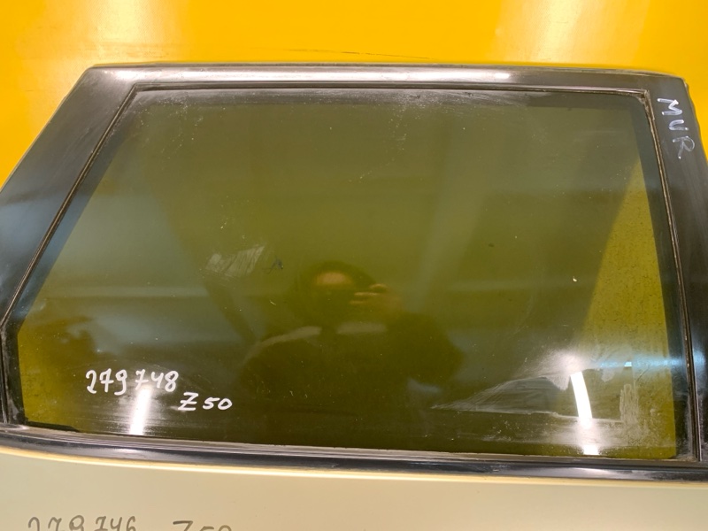 Запчасть стекло двери заднее правое NISSAN MURANO Z50 02-07 82300-CA000 Б/У Стекло двери заднее правое NISSAN MURANO Z50 02-07 82300-CA000 Б/У