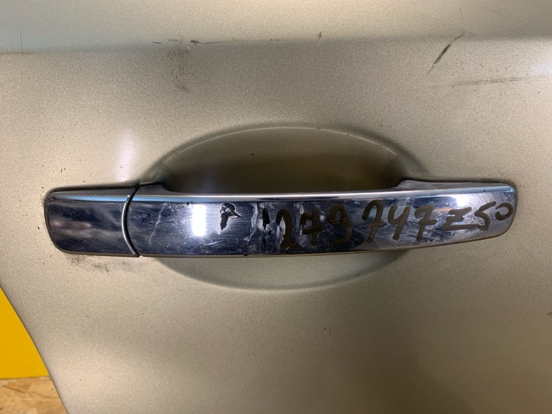 Запчасть ручка двери наружная задняя правая NISSAN MURANO Z50 02-07 80640-CA012 Б/У Ручка двери наружная задняя правая NISSAN MURANO Z50 02-07 80640-CA012 Б/У