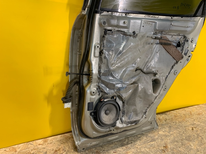 Дверь задняя правая MURANO Z50 02-07