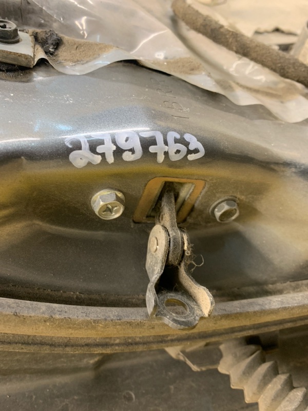 Ограничитель двери задний правый NISSAN MURANO Z50 02-07 80430-CA010 Б/У