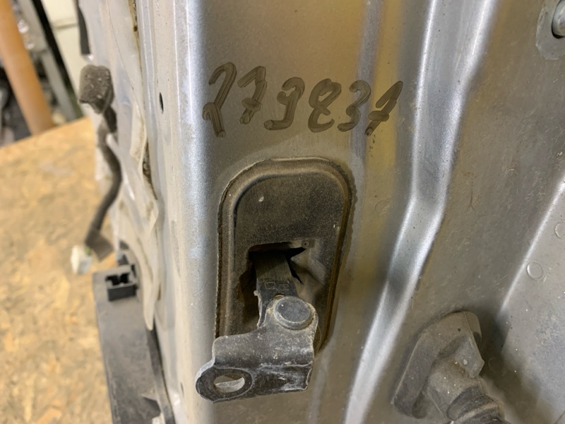 Запчасть ограничитель двери задний левый NISSAN QASHQAI 07-14 82430-JD000 Б/У Ограничитель двери задний левый NISSAN QASHQAI 07-14 82430-JD000 Б/У