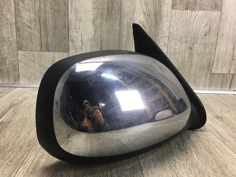 Зеркало правое TUNDRA 99-06