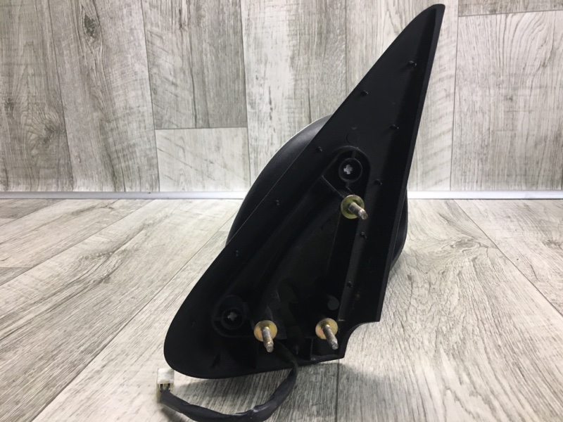 Зеркало правое TUNDRA 99-06