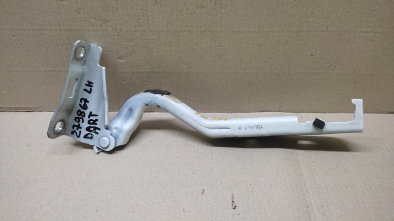 Петля капота левая DODGE DART 12-16 2015 2.4 ED6 68082131AA Б/У