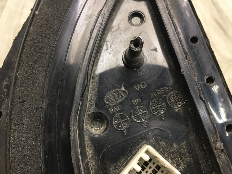 Зеркало правое SEDONA 06-14 VQ