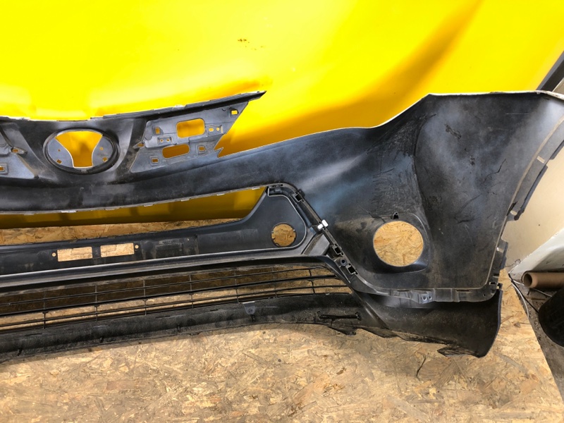 Бампер передний RAV4 13-19 Бампер передний RAV4 13-19