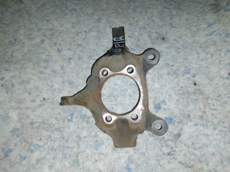 Кулак поворотный правый NISSAN LEAF 10-17 40014-1KA1A Б/У