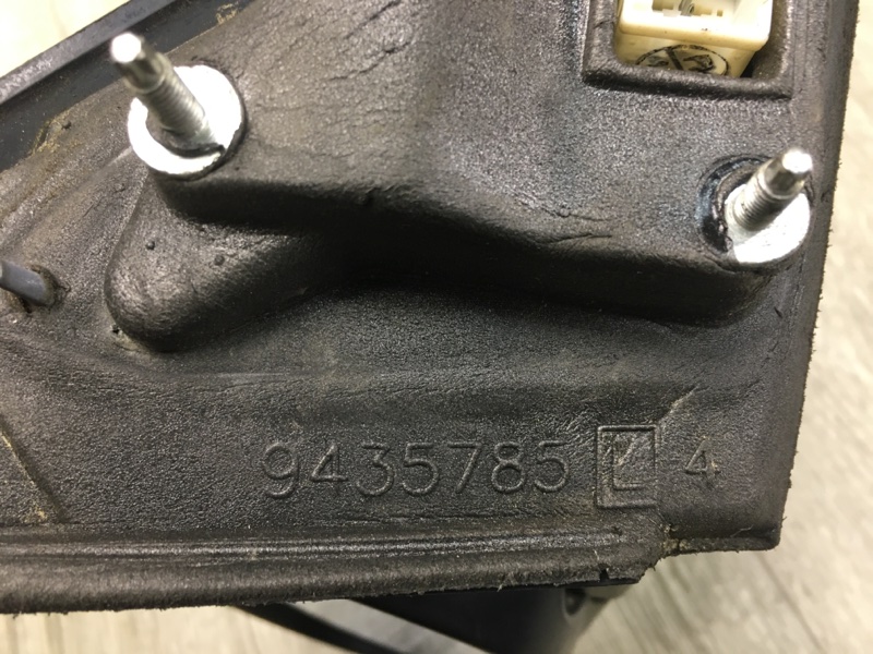 Зеркало левое 300 04-10 Зеркало левое 300 04-10