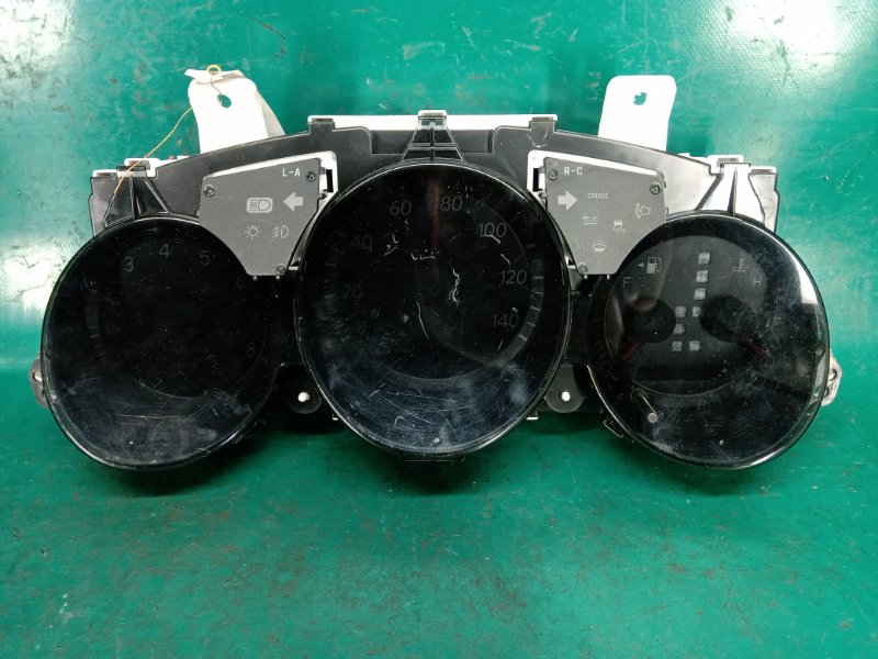 Запчасть панель приборов LEXUS ES300 ES330 01-06 83800-33610 Б/У Панель приборов LEXUS ES300 ES330 01-06 83800-33610 Б/У