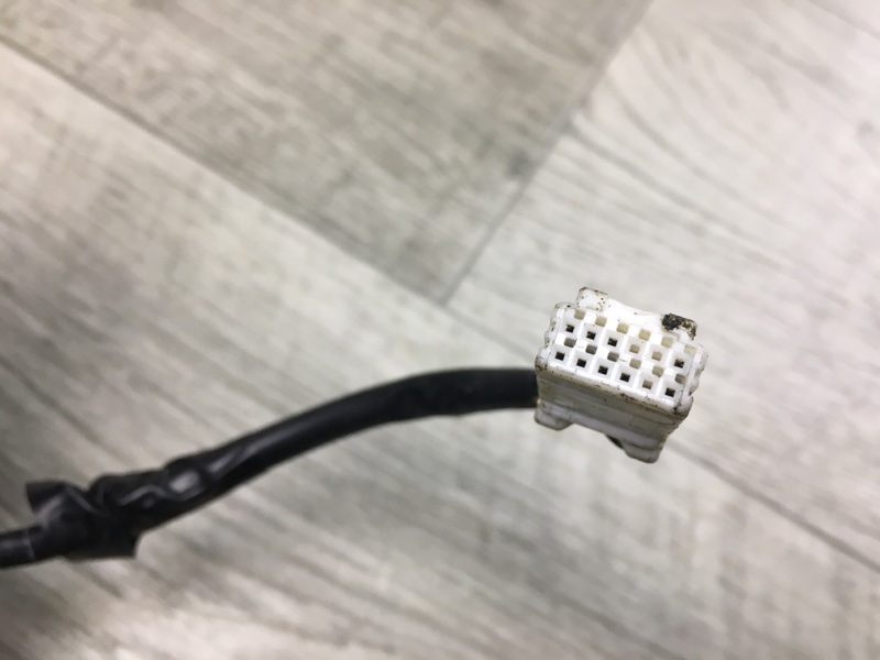 Зеркало правое G25/G35/G37/Q40 06-14