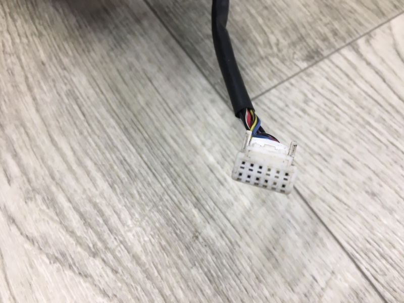 Зеркало правое G25/G35/G37/Q40 06-14