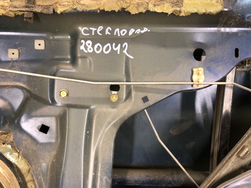 Стеклоподъемник задний правый CRV 02-06