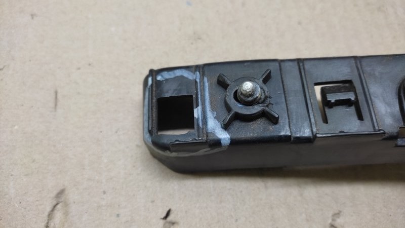 Кронштейн заднего бампера задний правый DODGE DART 12-16 2.4 ED6