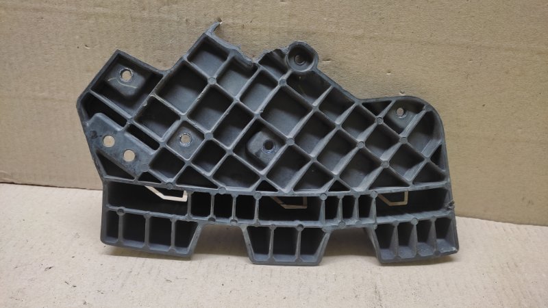 Кронштейн переднего бампера (под фарой) передний левый DODGE DART 12-16 2.4 ED6