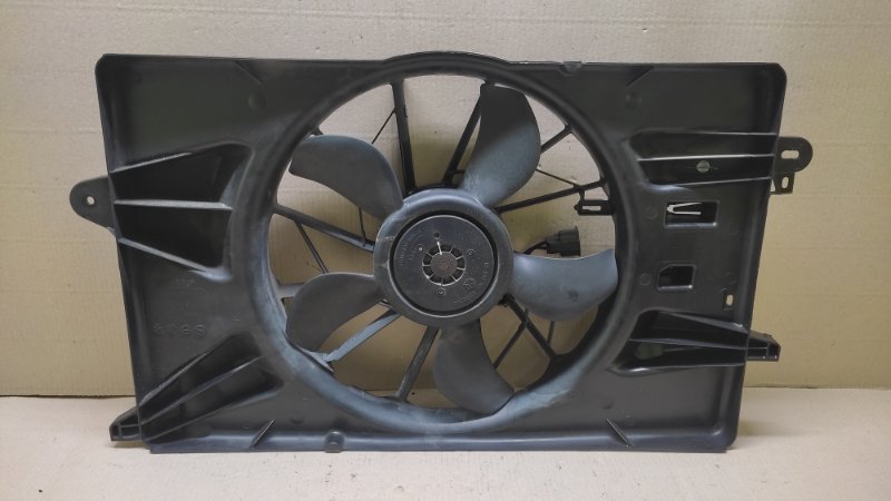 Диффузор вентилятора основного радиатора DODGE DART 12-16 2015 2.4 ED6 68189127AA Б/У