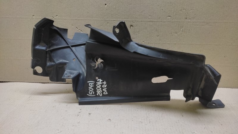 Дефлектор радиатора левый DODGE DART 12-16 2015 2.4 ED6 68214608AA Б/У