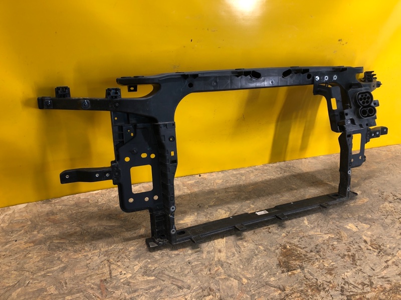 Панель передняя HYUNDAI KONA OS 17-23